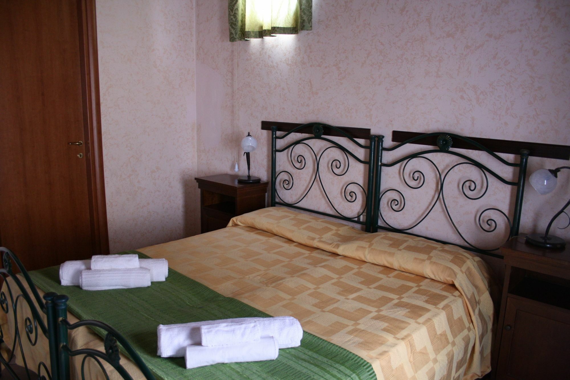 Cityguesthouse Catanzaro Buitenkant foto